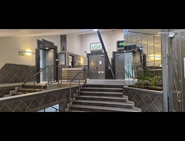 BUSINESS PROPERTY TO RENT IN MOWBRAY